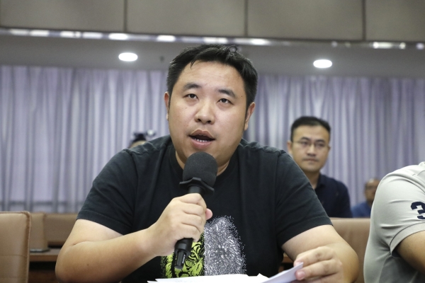 现代快报记者new.jpg